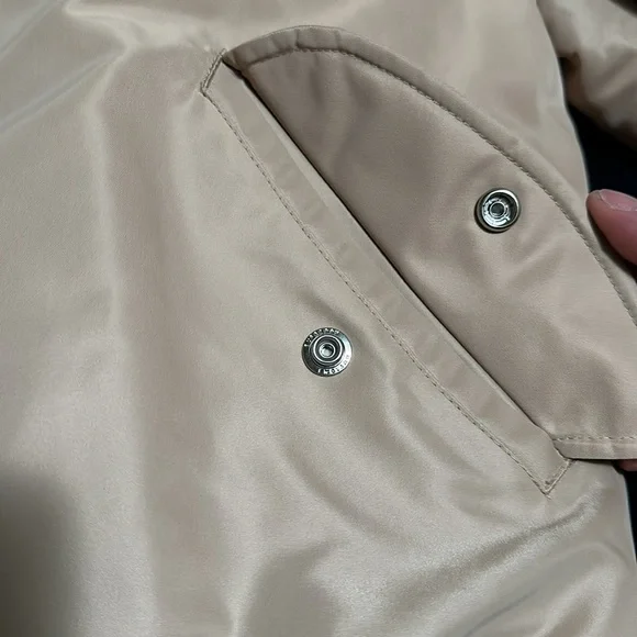 Burberry Logo Print Bomber Jacket - Picture 11 of 17